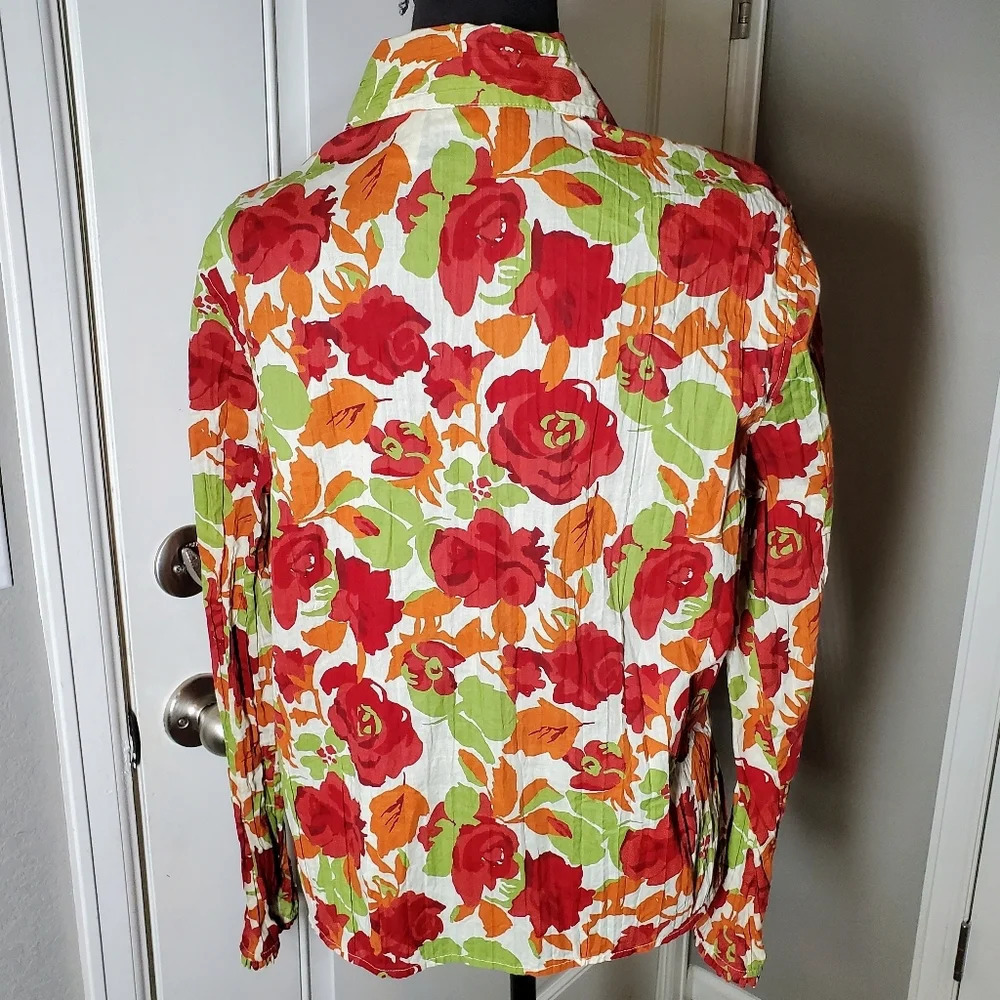 FIELDGEAR Women's Floral Ruffle Trim Buttondown Blouse Size Large NWOT - Picture 13 of 15